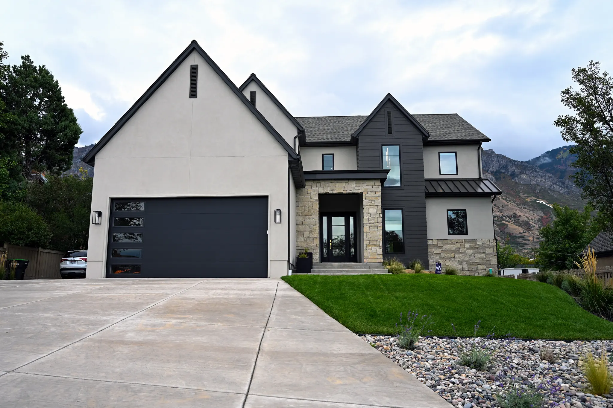 Boyd Residence, a stucco and stone custom home in Provo, Utah